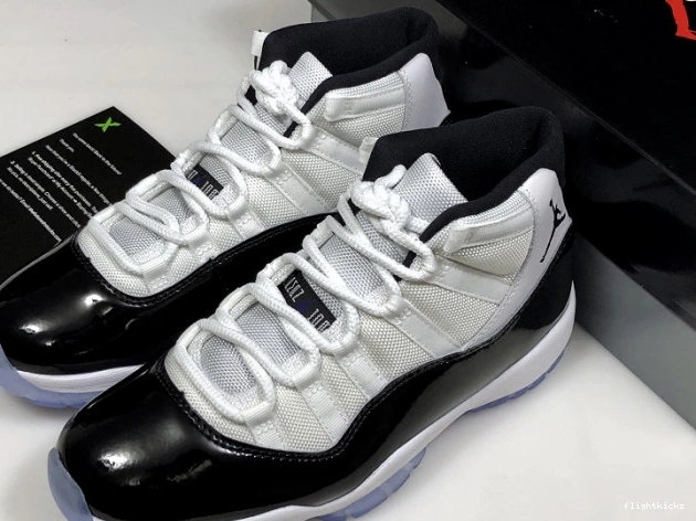 Retro Air 11 378037-100 